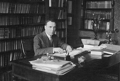 Stanisław Szurlej (1878-1965) – adwokat stołeczny: lwowski i warszawski, „Rocznik Niebylecki, t. V, Niebylec 2018, s. 245-254